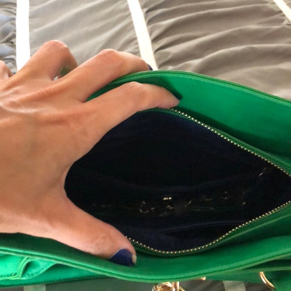 Purse - Picture 3 of 4